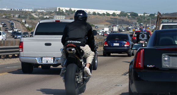 motorcycle-lane-splitting-accident